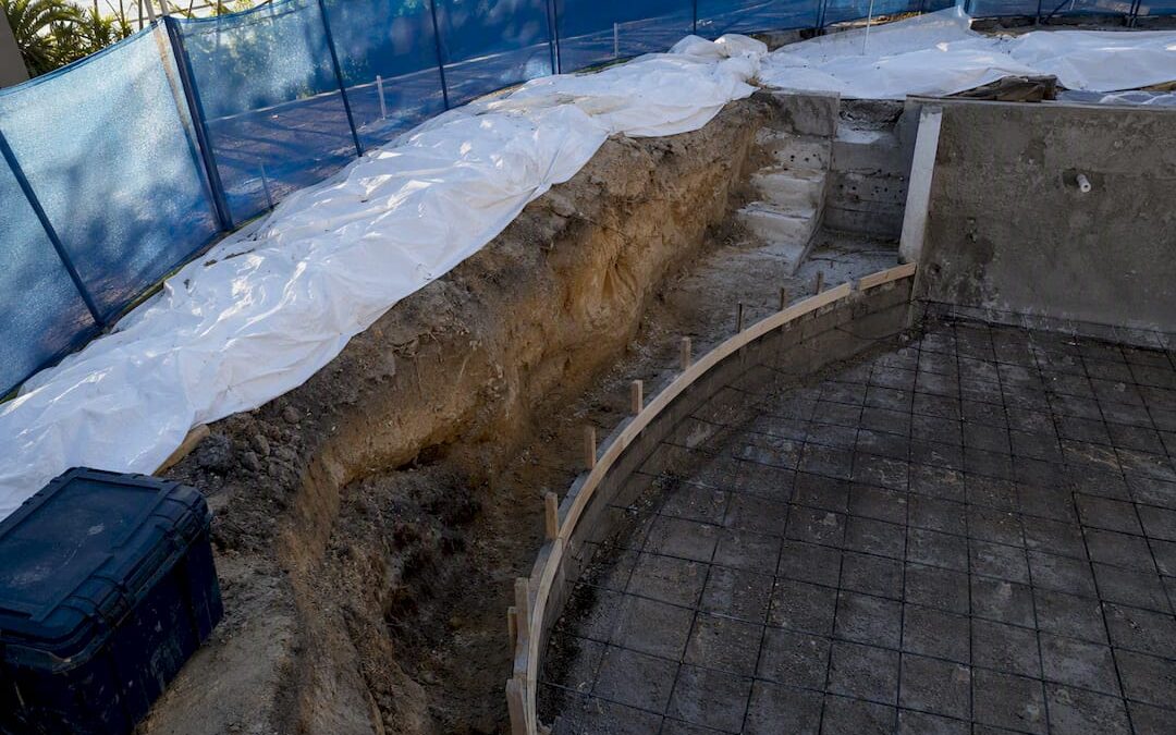 Homeowners: Feasibility First When Converting a Vinyl Pool to Concrete